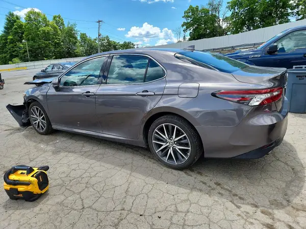 4T1F31AK5RU626653 2024 TOYOTA CAMRY - Image 2
