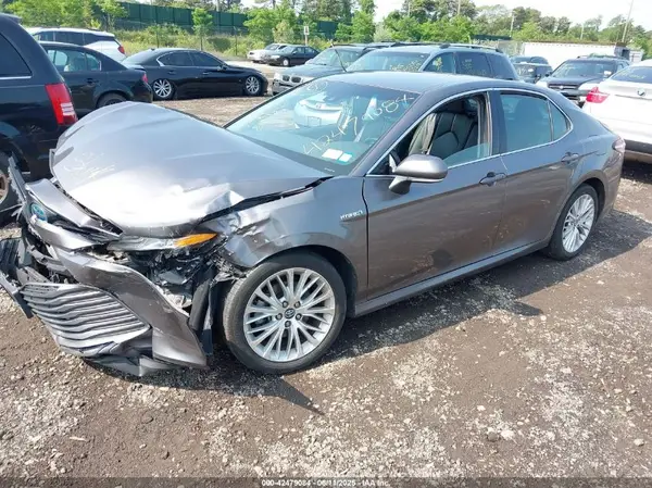 4T1F31AK6LU526262 2020 TOYOTA CAMRY - Image 2