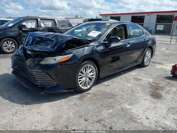 4T1F31AK6LU533745 2020 TOYOTA CAMRY - Image 2