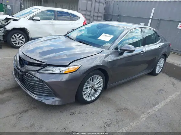 4T1F31AK6LU544664 2020 TOYOTA CAMRY - Image 2