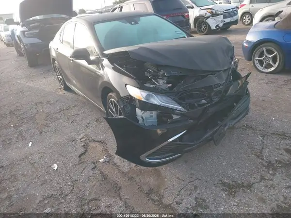 4T1F31AK6MU547694 2021 TOYOTA CAMRY - Image 1