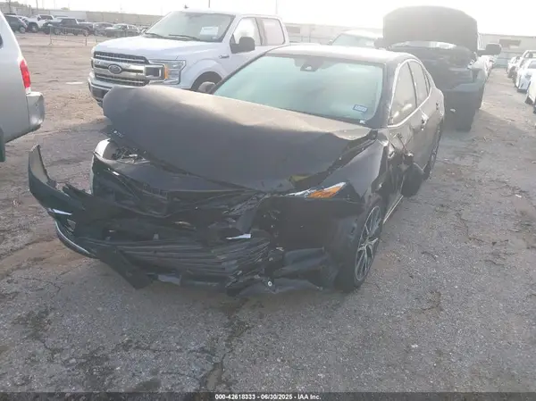 4T1F31AK6MU547694 2021 TOYOTA CAMRY - Image 2