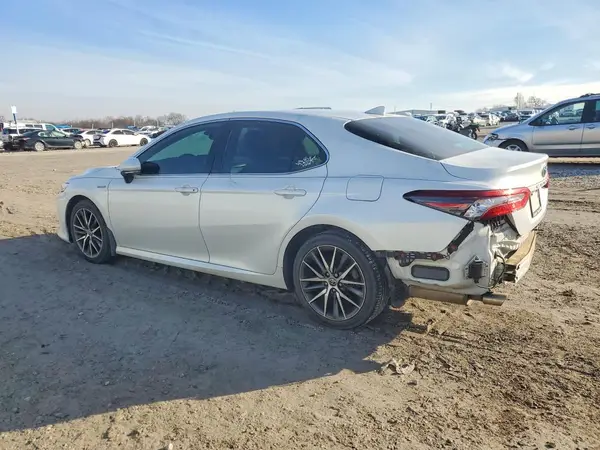 4T1F31AK6MU551535 2021 TOYOTA CAMRY - Image 2