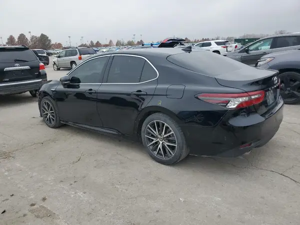 4T1F31AK6MU559733 2021 TOYOTA CAMRY - Image 2