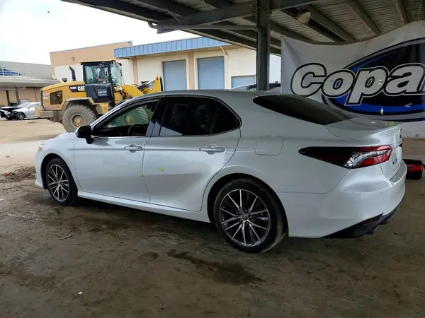4T1F31AK6NU042773 2022 TOYOTA CAMRY - Image 2