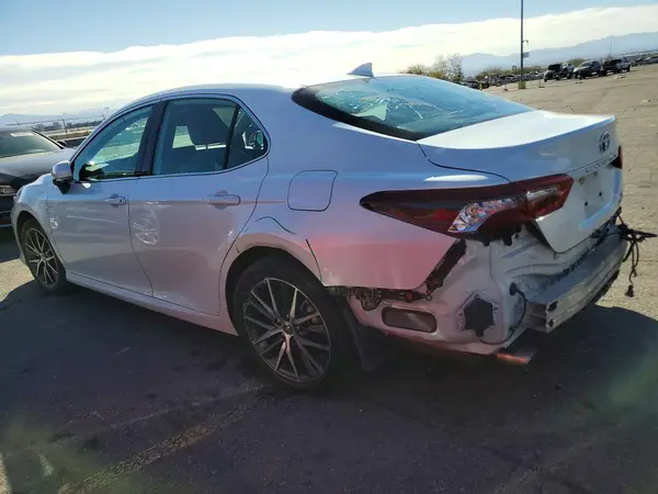4T1F31AK6NU570460 2022 TOYOTA CAMRY - Image 2