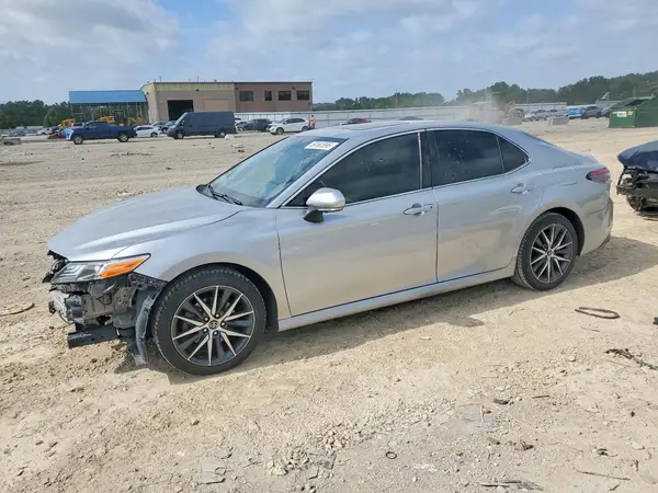 4T1F31AK6NU584469 2022 TOYOTA CAMRY - Image 1