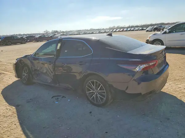 4T1F31AK6NU596394 2022 TOYOTA CAMRY - Image 2