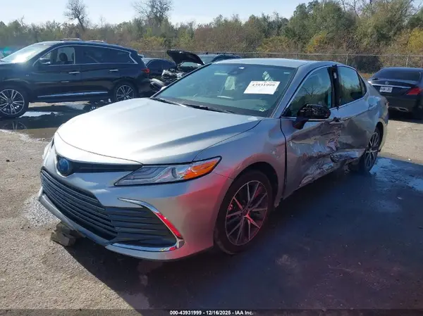 4T1F31AK6PU615450 2023 TOYOTA CAMRY - Image 2