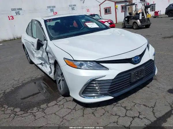 4T1F31AK6PU615593 2023 TOYOTA CAMRY - Image 1