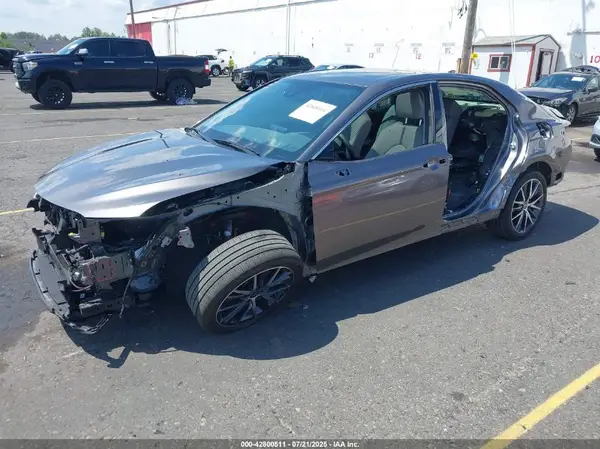 4T1F31AK6RU627309 2024 TOYOTA CAMRY - Image 2