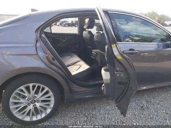 4T1F31AK7LU529946 2020 TOYOTA CAMRY - Image 8