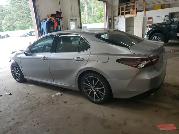4T1F31AK7MU547137 2021 TOYOTA CAMRY - Image 2