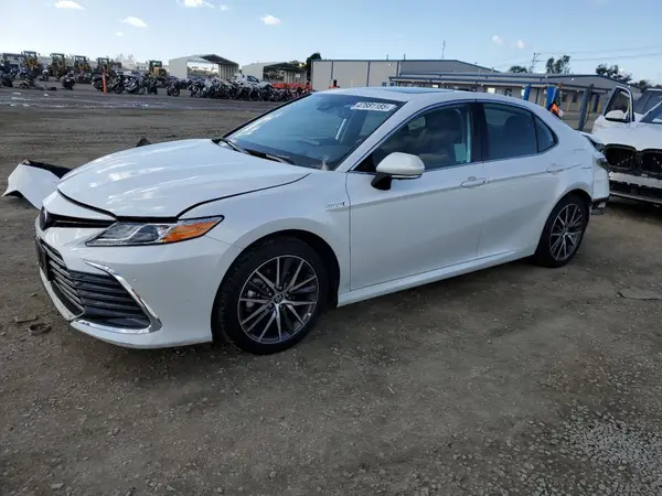 4T1F31AK7MU567291 2021 TOYOTA CAMRY - Image 1