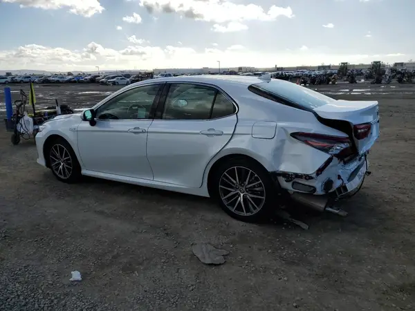 4T1F31AK7MU567291 2021 TOYOTA CAMRY - Image 2
