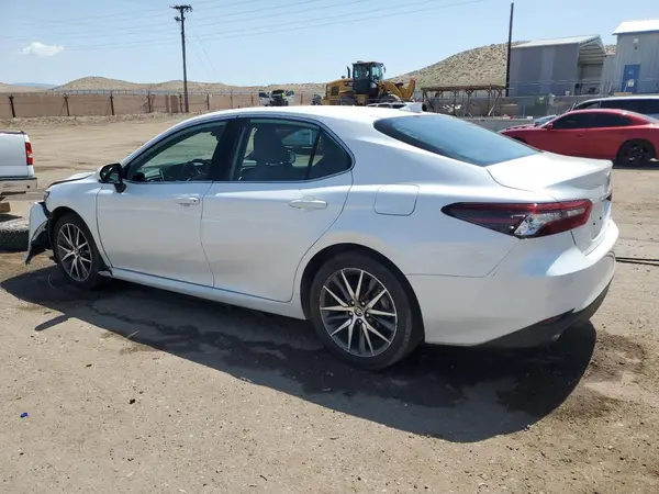 4T1F31AK7NU579457 2022 TOYOTA CAMRY - Image 2