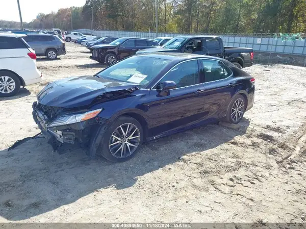 4T1F31AK7NU584710 2022 TOYOTA CAMRY - Image 2