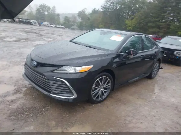 4T1F31AK7PU602464 2023 TOYOTA CAMRY - Image 2