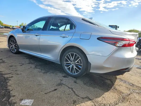 4T1F31AK7PU602478 2023 TOYOTA CAMRY - Image 2