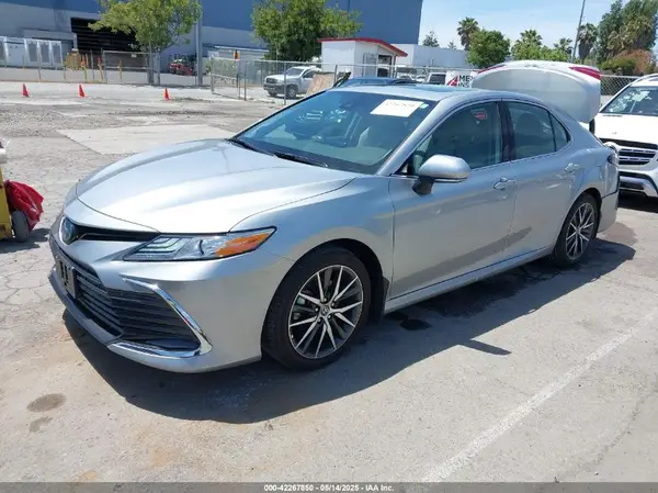 4T1F31AK7PU613965 2023 TOYOTA CAMRY - Image 2