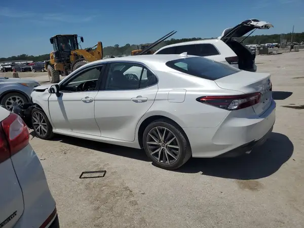 4T1F31AK7PU617093 2023 TOYOTA CAMRY - Image 2