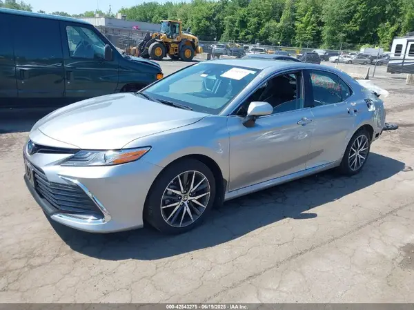 4T1F31AK7PU620561 2023 TOYOTA CAMRY - Image 2