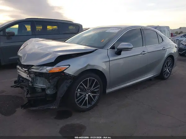4T1F31AK7RU073486 2024 TOYOTA CAMRY - Image 2