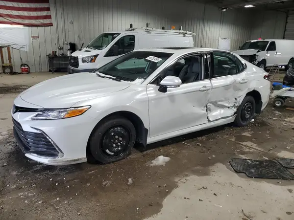 4T1F31AK7RU077537 2024 TOYOTA CAMRY - Image 1