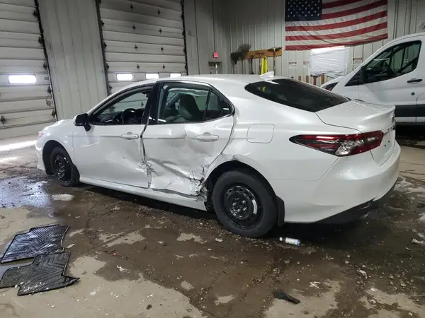 4T1F31AK7RU077537 2024 TOYOTA CAMRY - Image 2