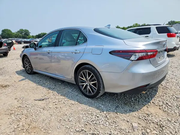 4T1F31AK7RU623852 2024 TOYOTA CAMRY - Image 2