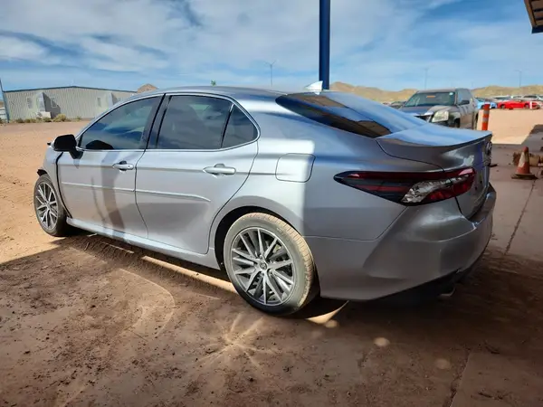 4T1F31AK7RU628016 2024 TOYOTA CAMRY - Image 2