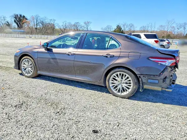 4T1F31AK8LU012588 2020 TOYOTA CAMRY - Image 2