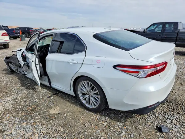 4T1F31AK8LU016897 2020 TOYOTA CAMRY - Image 2
