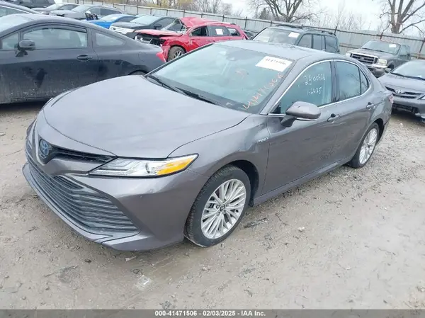4T1F31AK8LU528532 2020 TOYOTA CAMRY - Image 2