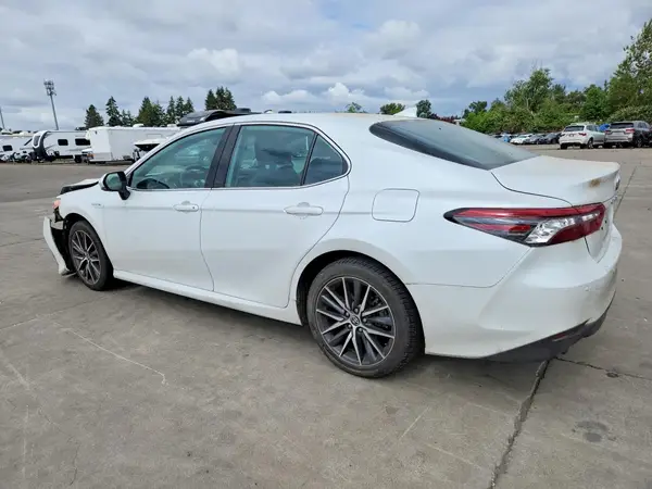4T1F31AK8MU553786 2021 TOYOTA CAMRY - Image 2