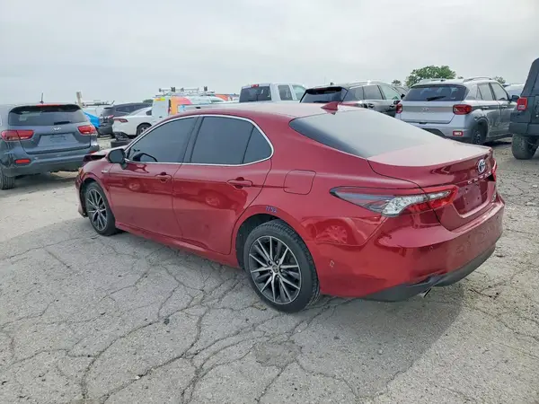 4T1F31AK8MU554159 2021 TOYOTA CAMRY - Image 2