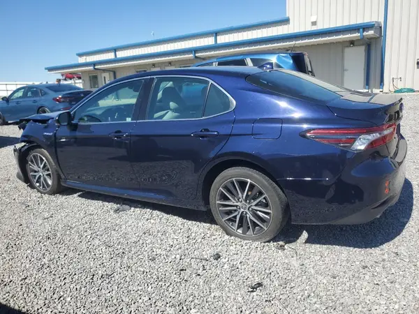 4T1F31AK8MU554176 2021 TOYOTA CAMRY - Image 2