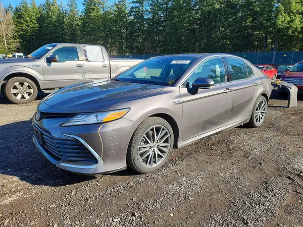 4T1F31AK8MU558437 2021 TOYOTA CAMRY - Image 1