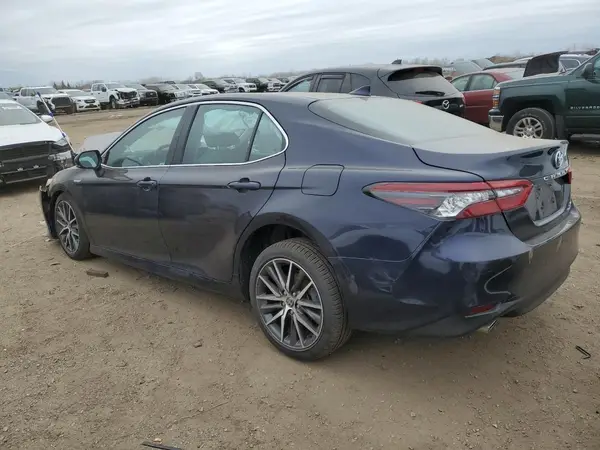 4T1F31AK8MU560480 2021 TOYOTA CAMRY - Image 2