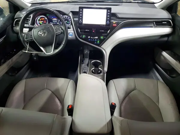 4T1F31AK8NU586532 2022 TOYOTA CAMRY - Image 8