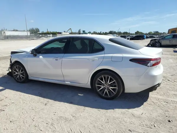 4T1F31AK8PU606880 2023 TOYOTA CAMRY - Image 2
