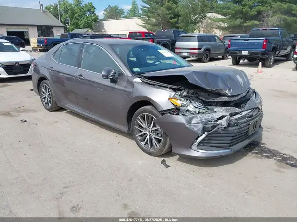 4T1F31AK8RU060360 2024 TOYOTA CAMRY - Image 1