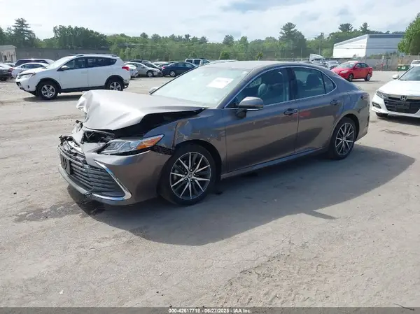 4T1F31AK8RU060360 2024 TOYOTA CAMRY - Image 2