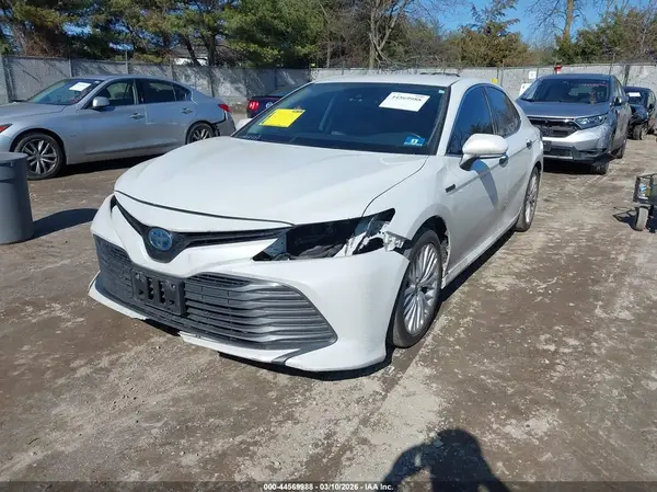 4T1F31AK9LU526675 2020 TOYOTA CAMRY - Image 2