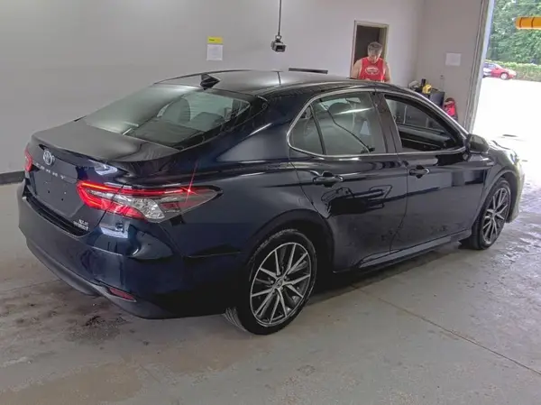 4T1F31AK9MU026971 2021 TOYOTA CAMRY - Image 1