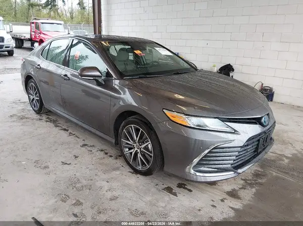4T1F31AK9PU607083 2023 TOYOTA CAMRY - Image 1