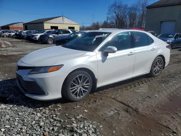 4T1F31AK9PU617631 2023 TOYOTA CAMRY - Image 1