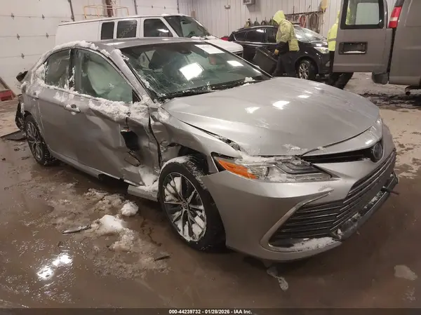 4T1F31AK9RU623075 2024 TOYOTA CAMRY - Image 1