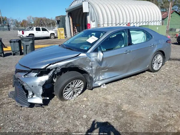 4T1F31AKXLU542108 2020 TOYOTA CAMRY - Image 2