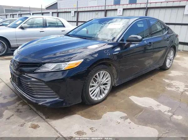 4T1F31AKXLU542450 2020 TOYOTA CAMRY - Image 2